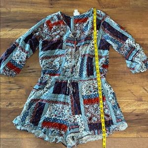 Mossimo printed romper Large